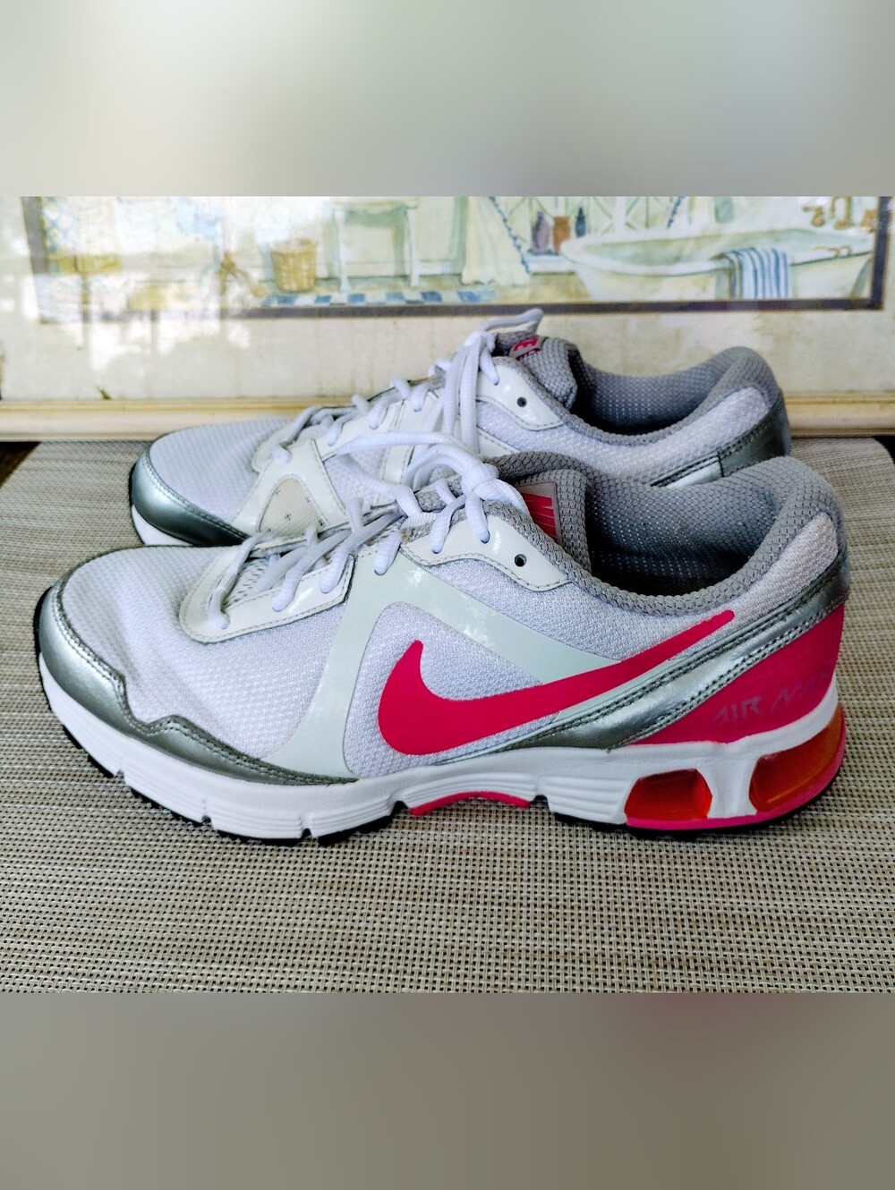 Women's Nike Air Max "Max Run Lite+" White Mesh/Pink Running Shoes. Size 9.5